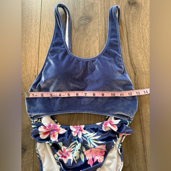Victoria’s Secret Pink One Piece Cut Out Velvet Hawaiian Print Swimsuit Size Med - Picture 13 of 15